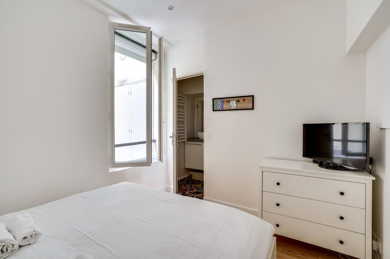 Apartment 3 People Close Eiffel Tower By Weekome Paris Ngoại thất bức ảnh